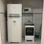 Apto 29 - Pequeno Studio Com Otima Localizacao